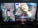 まるでお車を真上から見下ろしたかのような映像をナビに映し出してくれますので狭い駐車場でも周囲を確認する事が出来ますので非常に安心です♪