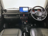 インテリアはシンプルなデザインで、気持ち良く運転出来ます。