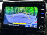 【バックカメラ】駐車時に後方がリアルタイム映像で確認できます。大型商業施設や立体駐車場での駐車時や、夜間のバック時に大活躍!運転スキルに関わらず、今や必須となった装備のひとつです!