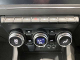 ◆温度設定をしておけばいつでも快適な車内温度を維持できるオートエアコン◆