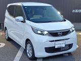 お客さまが大切にお乗りいただいたおクルマ、国産/輸入車メーカー問わず下取承ります。日産神奈川Carスクエア湘南台スタッフまでお気軽にご相談ください(注:代替予定車でご来店いただき下取査定を行います)。