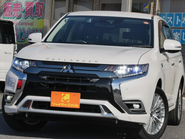 アウトランダーPHEV2.4 G プラスパッケージ 4WDロックフォードプレミアムサウンド