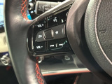 ステアリングにオーディオ操作スイッチが付いています。オーディオ画面に直接タッチしなくても操作が出来ますので、運転に集中できます。