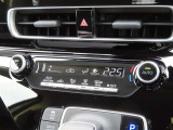 オートエアコンで車内はいつでも快適です♪
