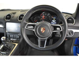 3ヶ月 / 6,000km 保証をベースに、より細やかな『12ヶ月 走行距離無制限有償保証 』 をご用意しております。遠方各地にございます全国の『 BUBU MITSUOKA 』グループまたは、各ディーラーにてサポート致します。