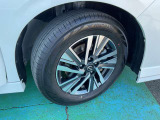 タイヤサイズは205/65R16純正アルミホイール付き!(夏タイヤ装着)冬タイヤ、ホイール注文も承っております☆
