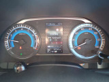 スピードメーターは、文字の一つ一つが明るく点灯いたしますので昼夜問わず視認性の高いメーターになっております♪
