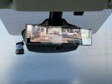 スマートルームミラーがついているので後ろに沢山荷物を入れても安心ですね!