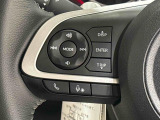 ナビゲーションやオーディオを装着する事によってステアリングに組み込まれたボタンで操作ができます。視線を逸らす事もなく操作出来るので安全です。