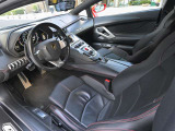 純正パ-ツ完備/整備記録簿多数/弊社管理ユ-ザ-様車両/屋内車庫保管/禁煙車/リフティング機能/黒革/Bカメラ/障害物センサ-/アイドリングSTOP機能付/走行モ-ド切替可能/キ-レス/スペアキ-有/PUSHスタ-ト