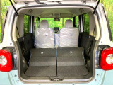 普段のお買い物や通勤、送迎等に十分な荷室スペースを確保しております。セカンドシートを倒すと、大きな荷物の積載も可能です♪