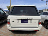 L322 3rd RANGEROVER チャウトンホワイト Burl Woodパネル 新車手帳 整備記録簿多数 ステアリングロックECU対策済 ルーフトリム張替済 オルタネーター交換済 歴代整備ディーラー・当社 快適にお乗り頂けます