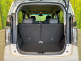 普段のお買い物や通勤、送迎等に十分な荷室スペースを確保しております。セカンドシートを倒すと、大きな荷物の積載も可能です♪