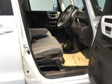 フィット性も良く、楽な運転姿勢を保てます。