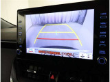 バックガイドモニターで、後方を確認しながら安心して駐車することができます。運転初心者も熟練者も必須の機能ですよ!