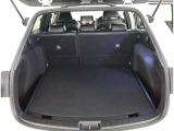 広々としたラゲージスペースを備えています。大きなものや長さのある荷物もしっかりと積み込めます。