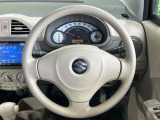 ステアリングも使用感が少なく、きれいな状態となっております♪
