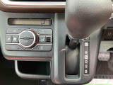 3.「認定中古車カルテ」は、走行距離や修復歴に加えてキズ・凹みの有無・状態や消耗品の交換、過去の整備状況がわかります。