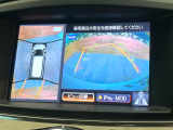 【アラウンドビューモニター】専用のカメラにより、上から見下ろしたような視点で360度クルマの周囲を確認することができます☆死角部分も確認しやすく、狭い場所での切り返しや駐車もスムーズに行えます。