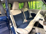 運転席シート廻りは使用感も少なく、良好な状態となっています。丁寧に使われていたことがよくわかりますね。