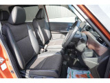 運転席・助手席シートもゆったりと乗れるので、ロングドライブもより快適に♪