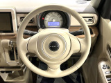 ステアリングも使用感が少なく、きれいな状態となっております♪