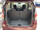 軽自動車サイズでも、今やラゲッジスペースの充実は当たり前です!本当に重宝しますよ。たくさん荷物を詰めて便利です。是非、お試しください!