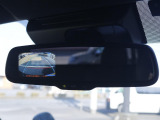 バックカメラ連動のルームミラー☆ 後方確認もしやすいミラーです☆
