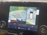 【全周囲カメラ】専用のカメラにより、上から見下ろしたような視点で360度クルマの周囲を確認することができます☆死角部分も確認しやすく、狭い場所での切り返しや駐車もスムーズに行えます。