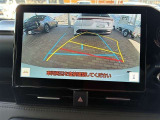 バックモニター付きですので、日常の駐車はもちろん、人や障害物のなど後方が映像で確認出来るので安心です!補助装置になりますので、目視でもご確認ください。