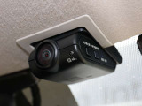 前+室内映し出しますドラレコ装備です。