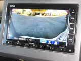バックをするとき自動でリアの様子が映る『リアカメラ』付き!ナビ画面で確認しながらバックができますから安心ですね。でも、目視も大切ですよ!安全第一でお願いします!