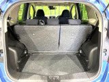 普段のお買い物や通勤、送迎等に十分な荷室スペースを確保しております。セカンドシートを倒すと、大きな荷物の積載も可能です♪
