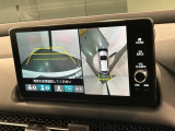 全方位モニターがついています! 車の周囲を360&deg;安全確認できるので、普段の駐車はもちろんの事、縦列駐車や幅寄せの際にも活躍してくれますよ。