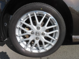 おしゃれは足元から!全体の印象をグッと引き締めるアルミホイールを装備しています★