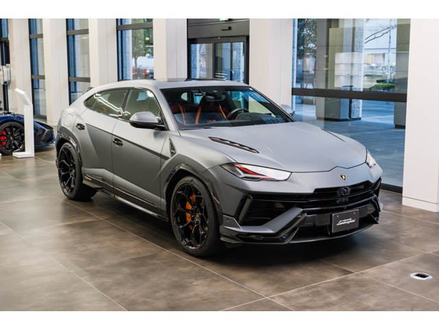 ウルス ペルフォルマンテ 4WD 