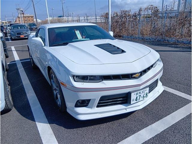 カマロ コメモラティブ エディション 禁煙車 左ハンドル 赤黒革シート