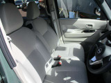 ルークスのフロントシートです。座り心地もバッチリです。