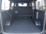 ハイエースならではの広いラゲッジスペース☆ FLEXオリジナルのベットキットも取り付け可能です☆