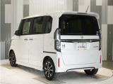 今までの走行距離や使用状況をもとに、お客様に安心してお乗りいただけるよう点車検整備を実施。Hondaの保証基準に沿った整備します。整備費用は車輌本体価格に含まれます。