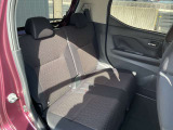 後部座席も当然、綺麗・清潔に仕上げております。内装の綺麗なお車は気持ちが良いですし、コンディションのいい車が多いです。前のユーザーが丁寧に使っていた証拠です。