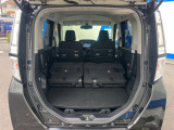 普段のお買い物や通勤、送迎等に十分な荷室スペースを確保しております。セカンドシートを倒すと、大きな荷物の積載も可能です♪