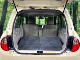 普段のお買い物や通勤、送迎等に十分な荷室スペースを確保しております。セカンドシートを倒すと、大きな荷物の積載も可能です♪