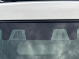 【スズキ セーフティサポート】走行中に前方の車両等を認識し、衝突しそうな時は警報とブレーキで衝突回避と被害軽減をアシスト。より安全にドライブをお楽しみいただけます。
