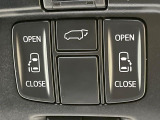 【両側パワースライドドア】スマートキーや運転席のスイッチで後席両側スライドドアの開閉が可能♪電動だから力を入れてドアを開ける必要が無く、小さなお子様でも簡単に開け閉めでき快適です♪
