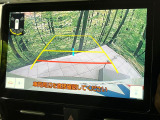 【バックカメラ】駐車時に後方がリアルタイム映像で確認できます。大型商業施設や立体駐車場での駐車時や、夜間のバック時に大活躍!運転スキルに関わらず、今や必須となった装備のひとつです!