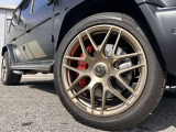 メルセデス・ベンツの定める厳しい基準をクリアしたお車のみをご案内させて頂きます。納車前整備はメーカー規定に基づき最大100項目にも及ぶ点検を熟練のメカニックによって行いご納車させて頂きます。