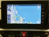 いまや必須装備「ナビゲーション」搭載!知らない場所に、スイスイッとドライブ。なんて便利な機能でしょうか?もう、これなしではハンドルを握れませんね!でも、運転中の操作は危険ですのでご注意ですね♪