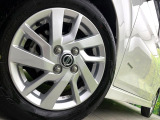 【純正14インチアルミホイール】外観にマッチした純正アルミホイールを装着しております。各種社外アルミホイールや、スタッドレスタイヤも取扱いしております。是非ご相談ください♪