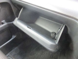 収納スペースもたくさんあるので車内の整理整頓もバッチリです!!